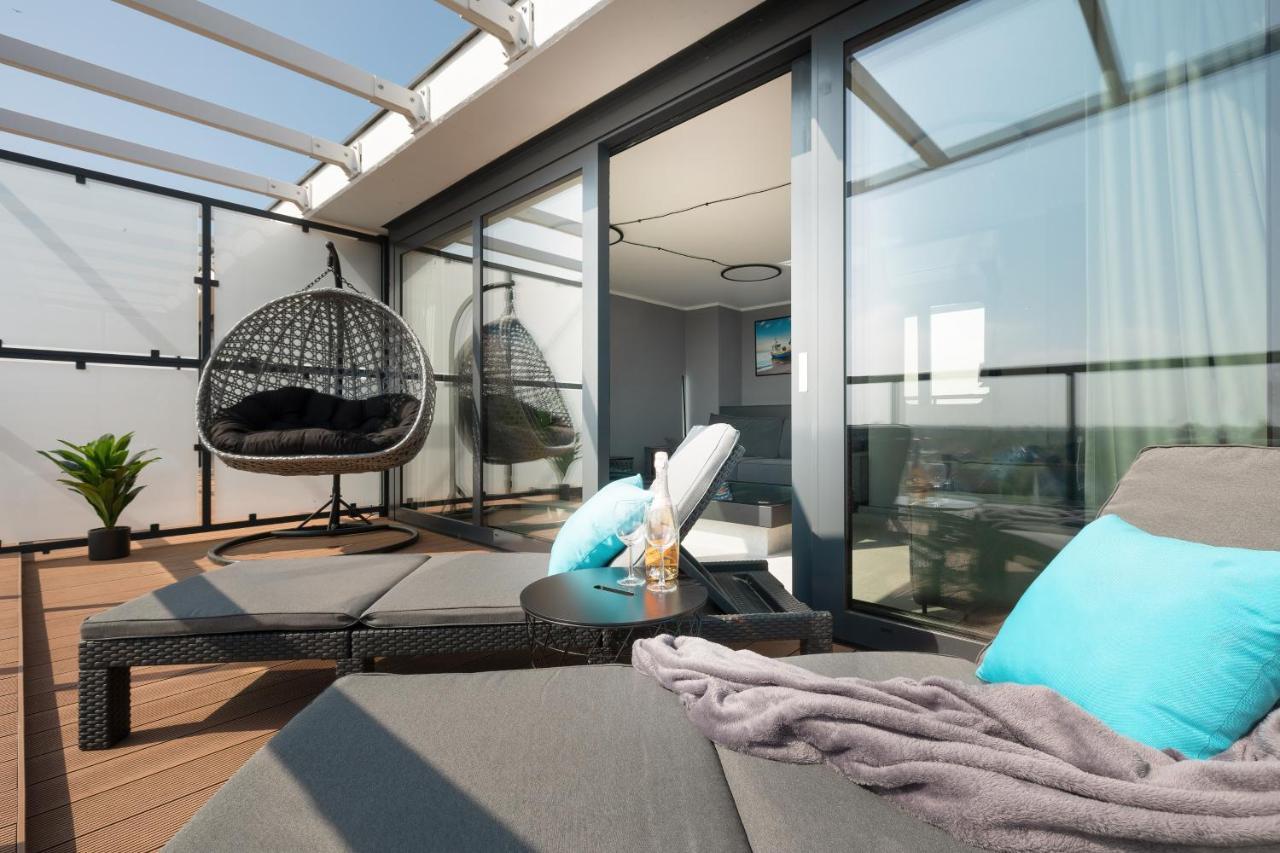 Lighthouse Luxury Penthouse - Jantar Apartamenty Мжежино Экстерьер фото